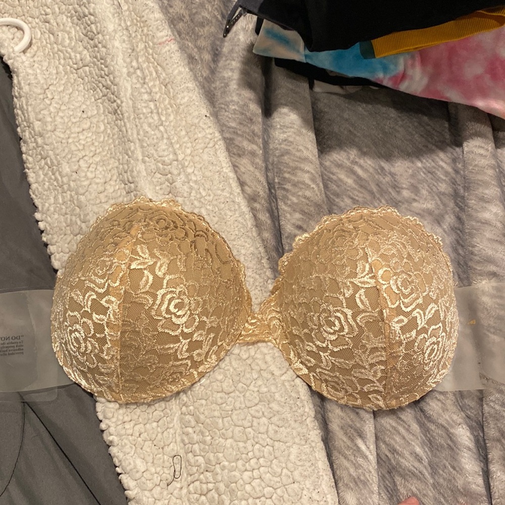 sticky bra